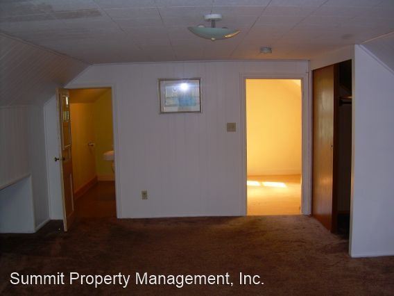 Building Photo - 801 Cottonwood St