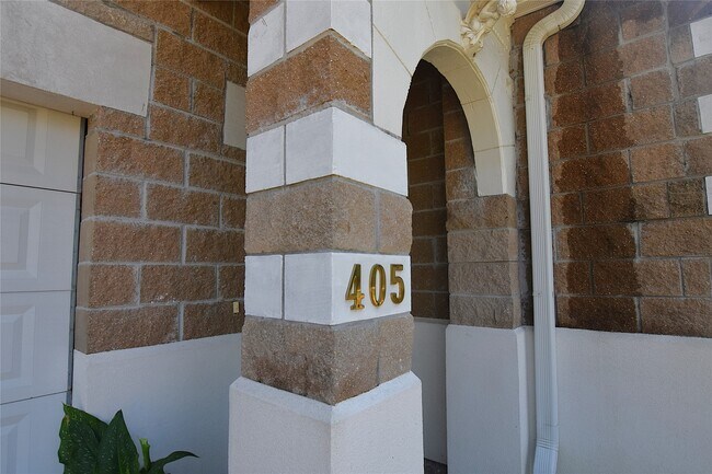Foto del edificio - 405 Mc Kinney Ln