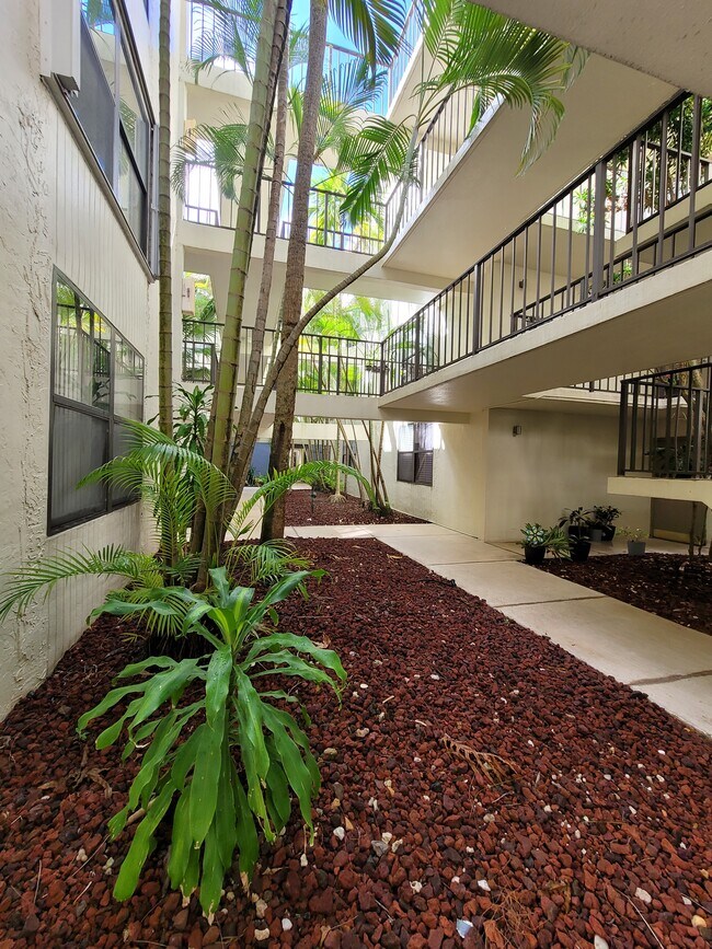 Foto del edificio - 20441 NE 30th Ave
