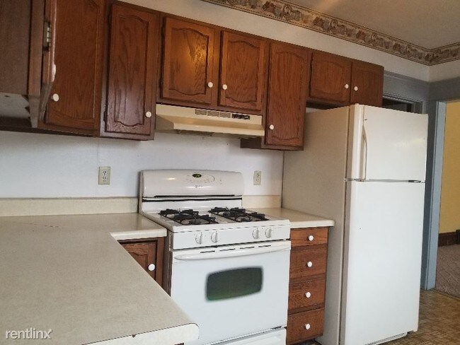 Foto del edificio - 845 E 6th St