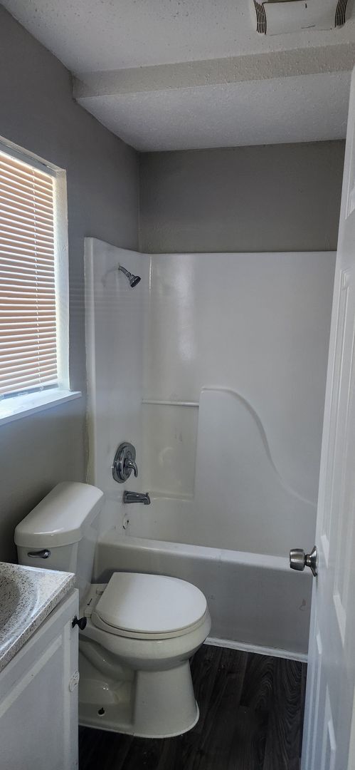 Building Photo - SOUTH PARK APARTMENTS