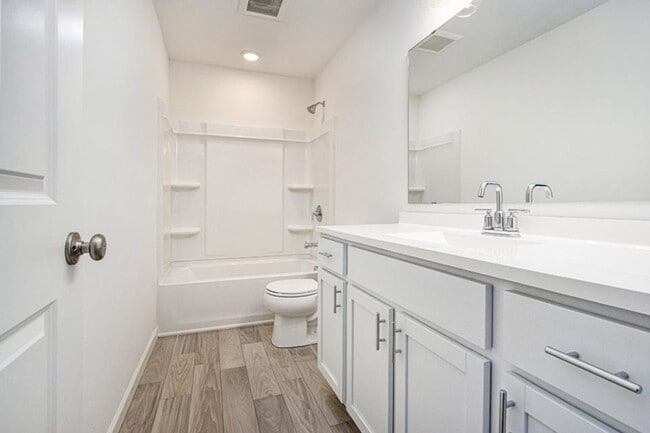 Building Photo - Four Bedroom House in Texas Township