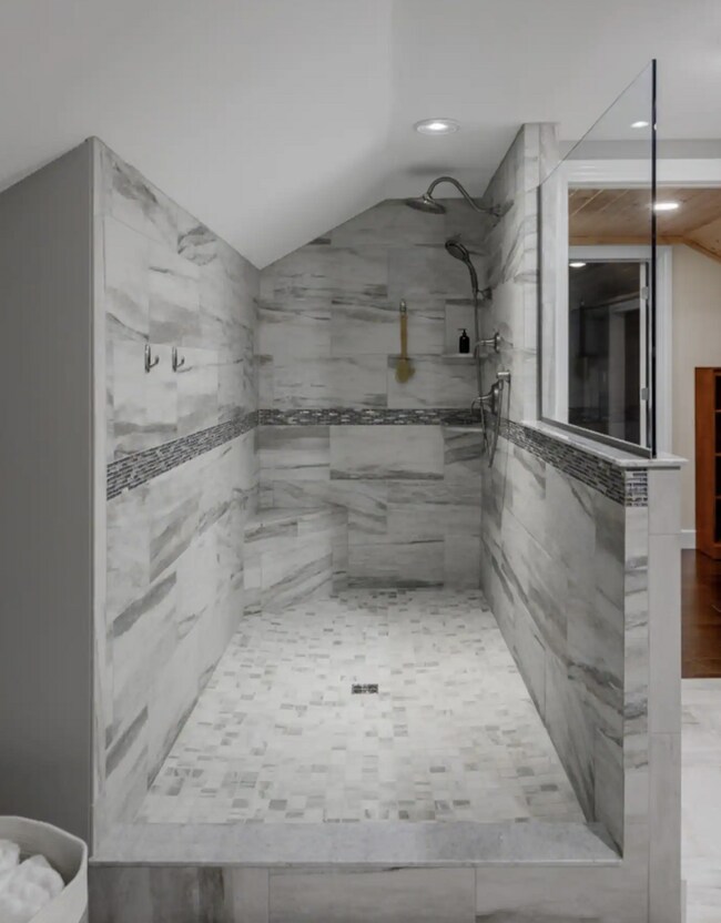 Foto del edificio - Private furnished winter rental- Heated floors!