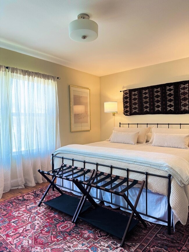Building Photo - 401 Willard St
