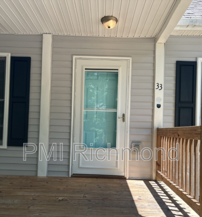 Building Photo - 33 Fairwood Dr