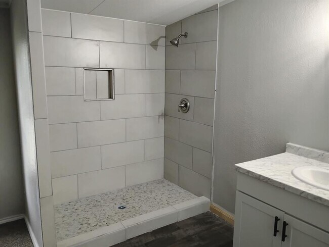 Foto del edificio - 750 Oak Meadows