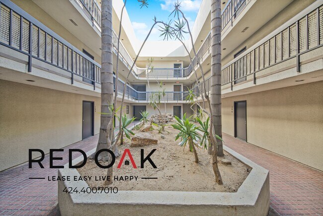 Foto del edificio - 1522 N Formosa Ave