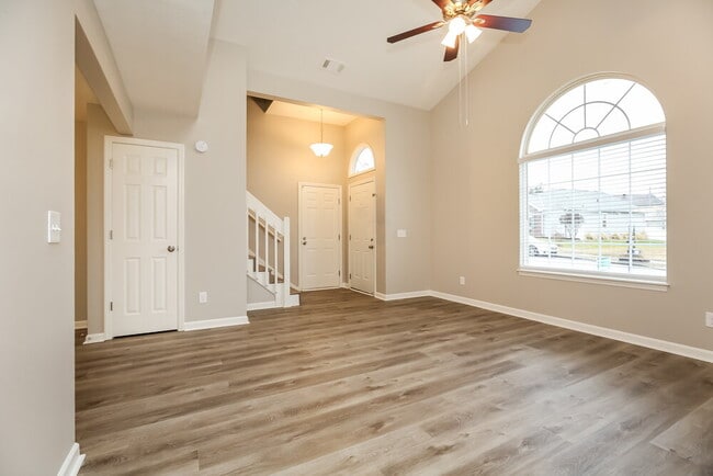 Building Photo - 2116 Candlebrook Ct