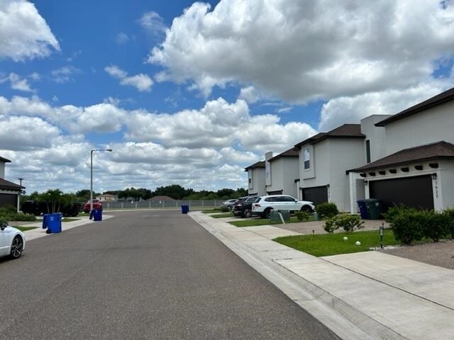 Building Photo - 7925 Elka Lp