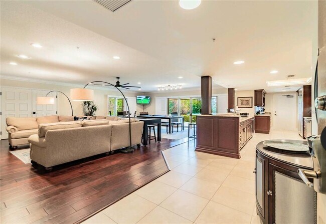 Foto del edificio - 36750 US Hwy 19 N