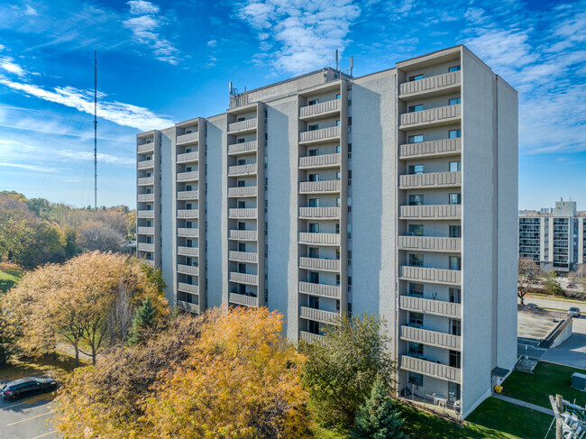 Building Photo - Gordon Avenue