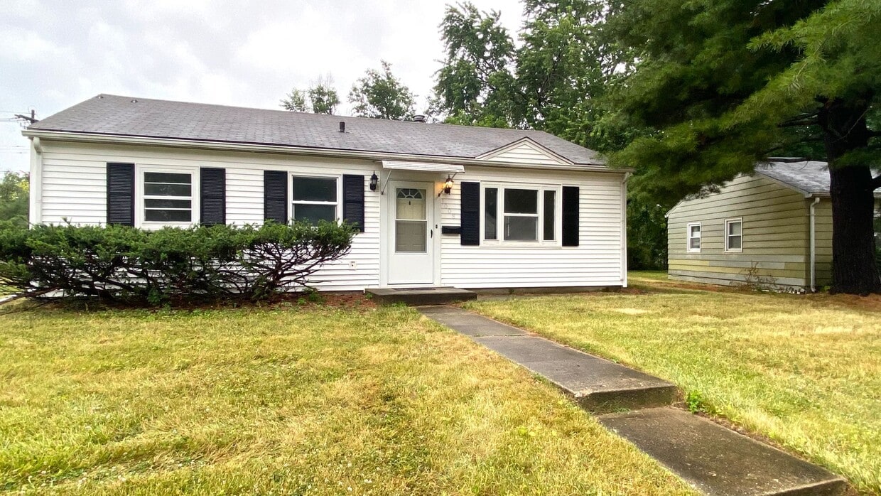Primary Photo - Newly Renovated 3 Bedroom, 1 Bath Home in ...