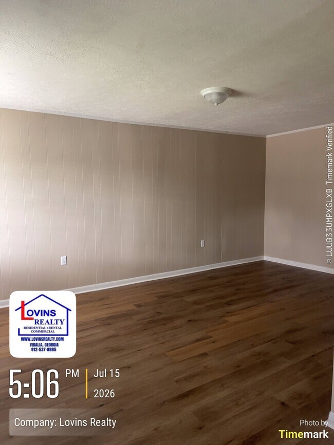 Building Photo - 206b Nita Dr