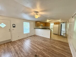 Building Photo - 32 Mandalay Dr