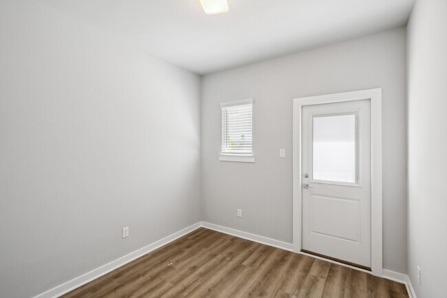 Foto del edificio - 5759 Spring Stuebner Rd
