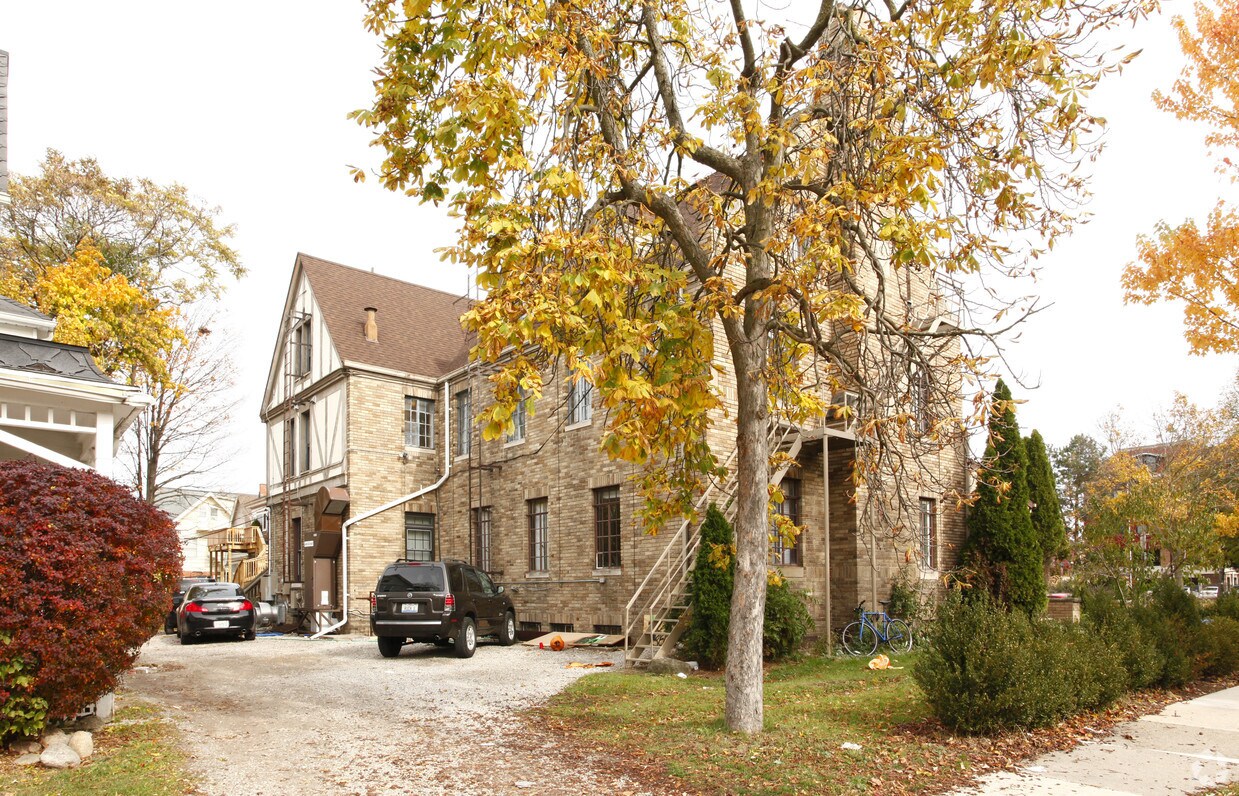 Building Photo - 407 N Ingalls St