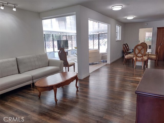 Foto del edificio - 183 W El Repetto Dr