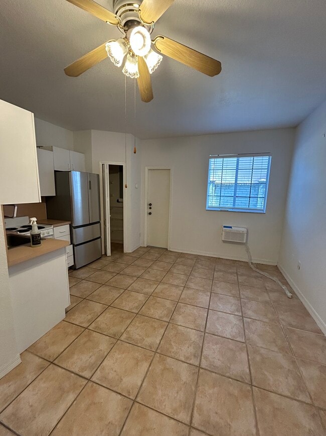 Foto del edificio - 2817 SW 143rd Pl
