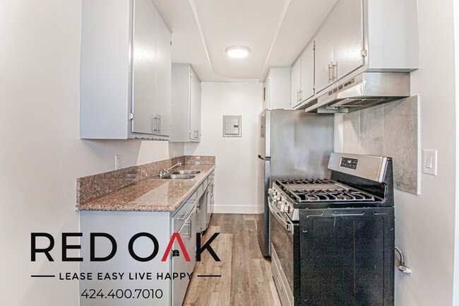 Foto del edificio - 901 Centinela Ave