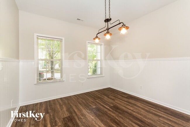 Building Photo - 10520 Meadow Crossing Ln
