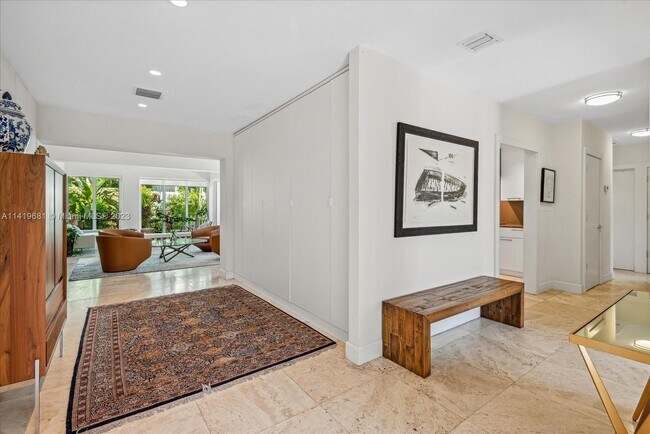 Foto del edificio - 435 Ridgewood Rd