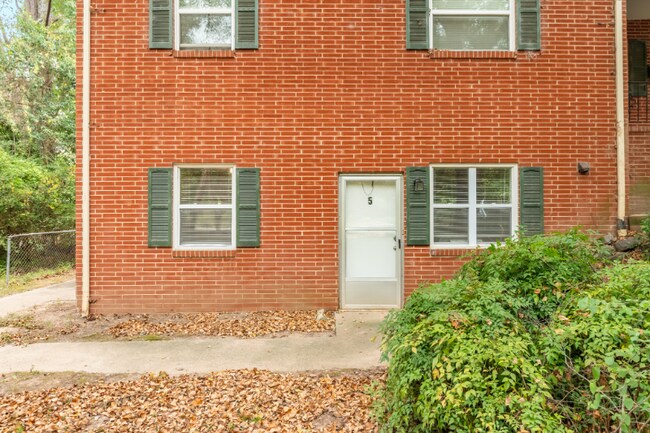 Foto del edificio - 2209 Morehead Ave