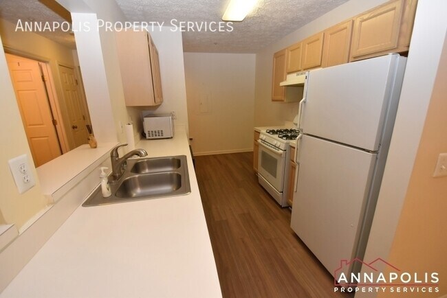 Building Photo - 2058 quaker way #3