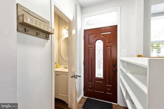 Foto del edificio - 9525 Clocktower Ln
