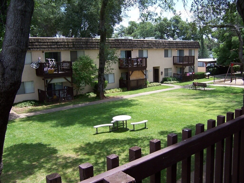 Primary Photo - 1012 Layton Rd