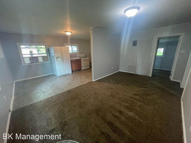 Building Photo - 2 br, 1 bath House - 507 E Market Street