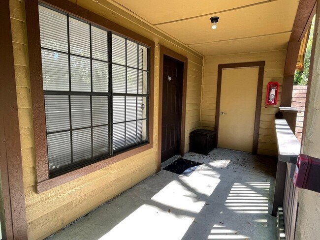Foto del edificio - Beautiful 1 Bed/1 Bath Condo FOR RENT at L...
