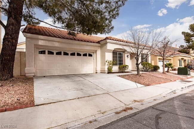 Foto del edificio - 1973 Canyon Breeze Dr
