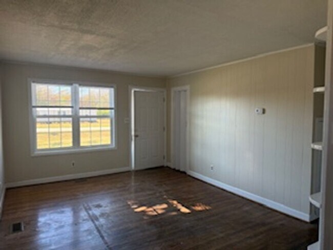 Foto del edificio - 4372 Gum Branch Rd