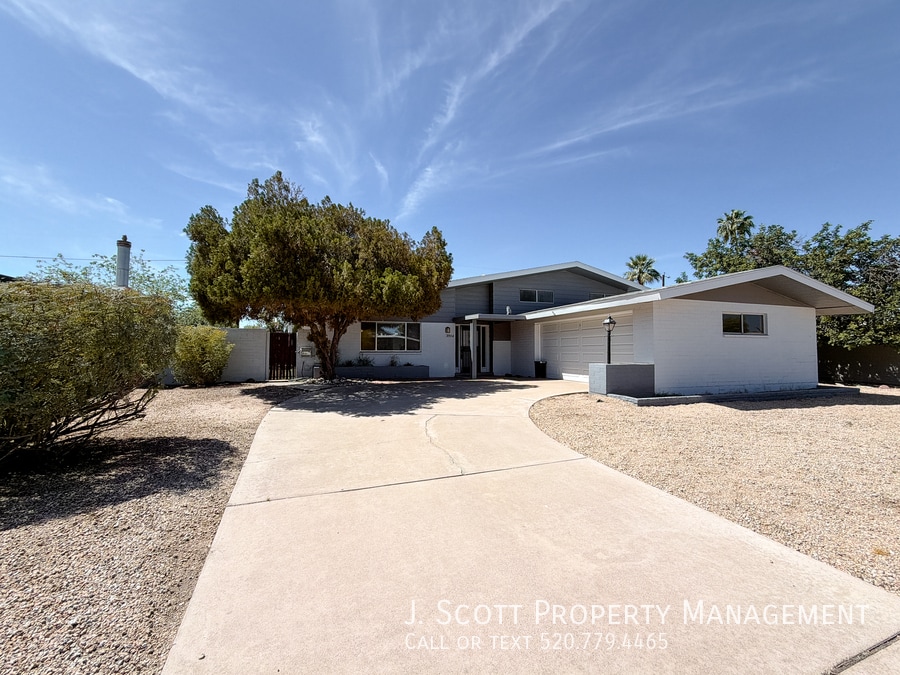 Photo - 3914 E Becker Lane-