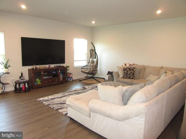 Foto del edificio - 604 Longleaf Dr