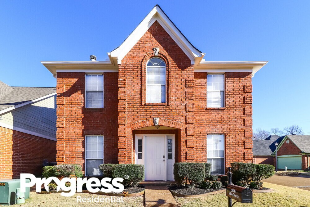 586 W Ashley Glen Cir, Memphis, TN 38018 House for Rent in Memphis, TN