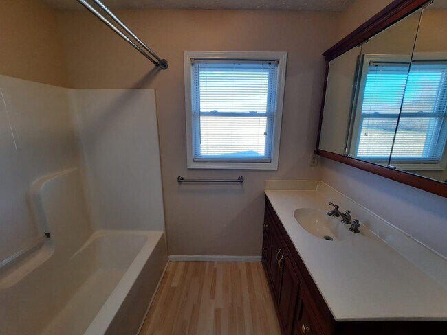 Building Photo - 410 Palmetto Loop