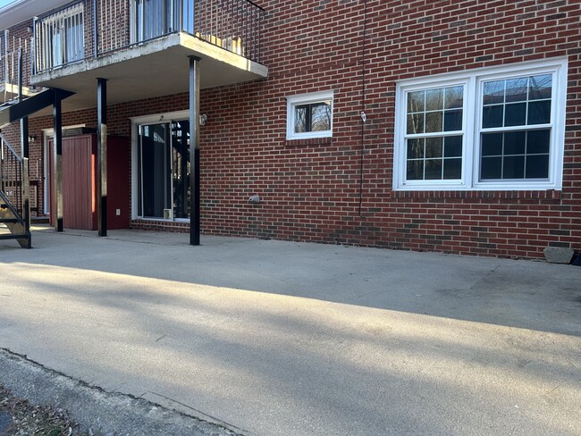 Foto del edificio - 108 W Mountain View Rd