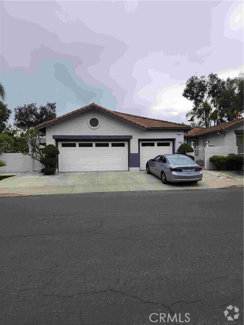 Building Photo - 1510 Knoll Park Glen
