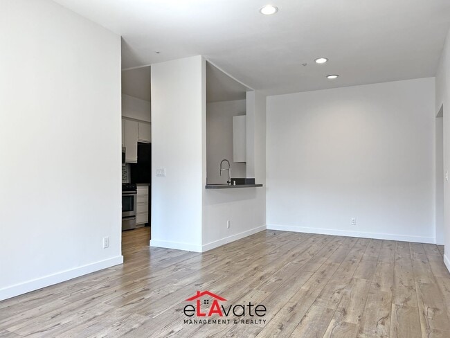 Photo - 14515 Dickens St Apartment
