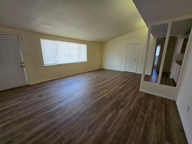 Building Photo - Completely remodeled home!