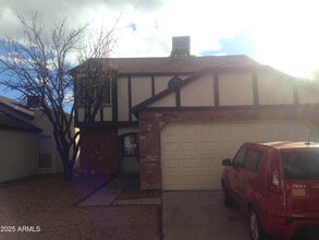 Building Photo - 1327 W Straford Dr
