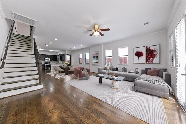 Foto del edificio - 5633 Petty St