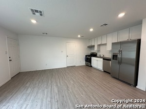 Building Photo - 7260 Pasture Run