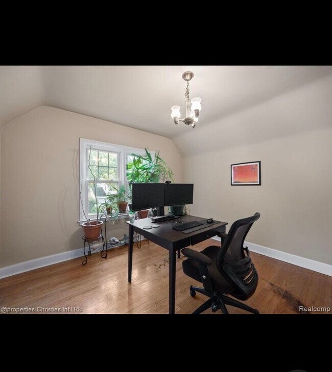 Espacio de oficina con vista a la calle - 18 Woodward Heights Blvd