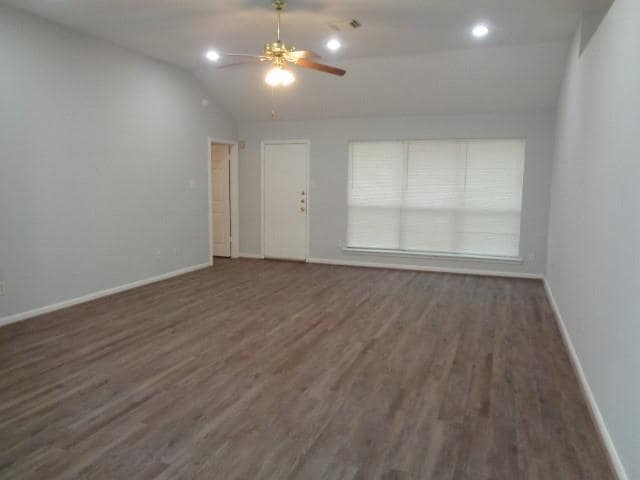 Building Photo - 3014 Forestbrook Dr