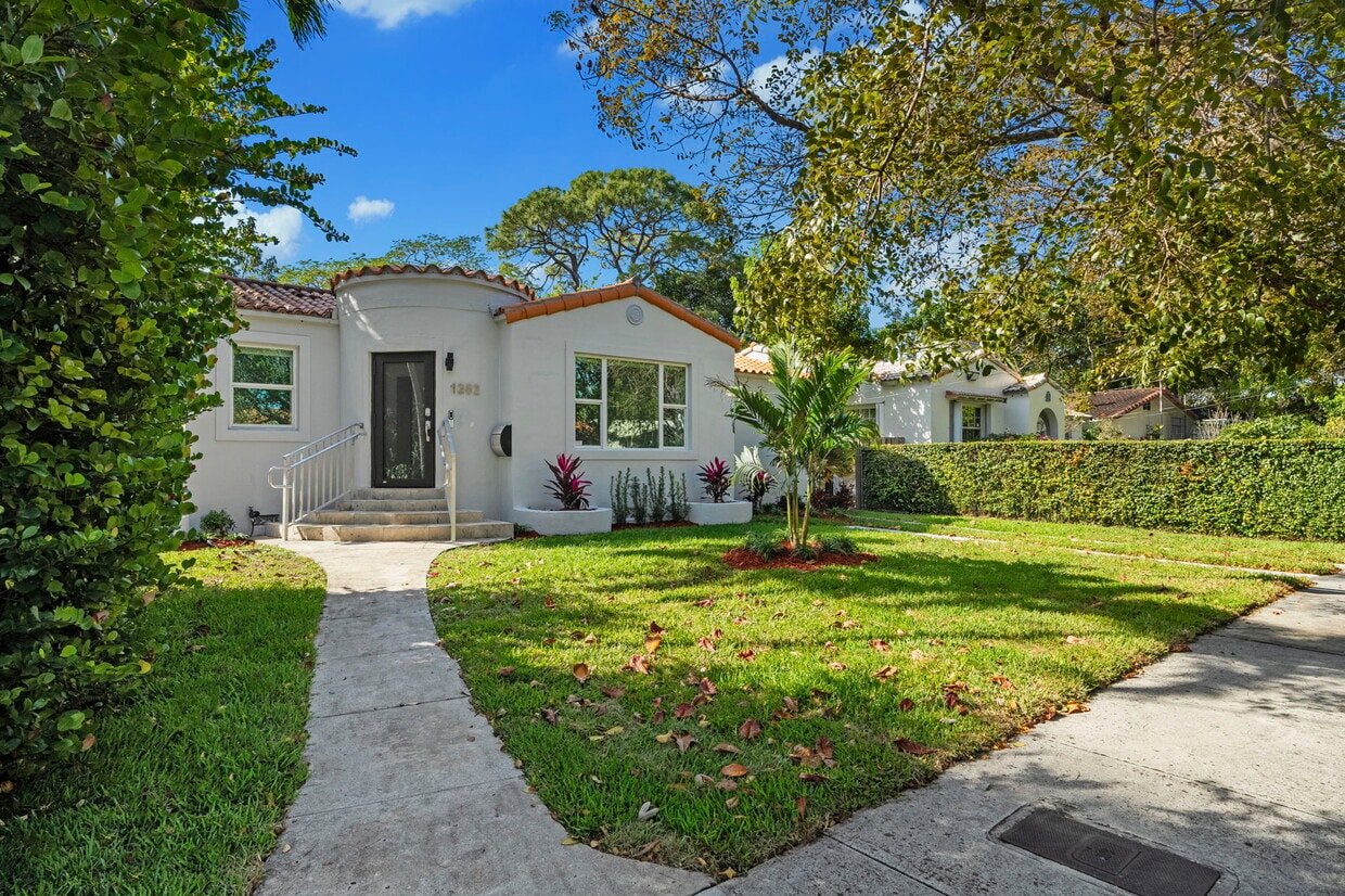 Photo - 1262 SW 15th Ter (Miami, FL)