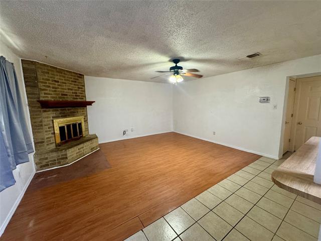 Foto del edificio - 5809 Lalagray Ln