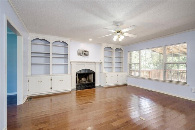 Foto del edificio - 3892 Beaver Brook Dr