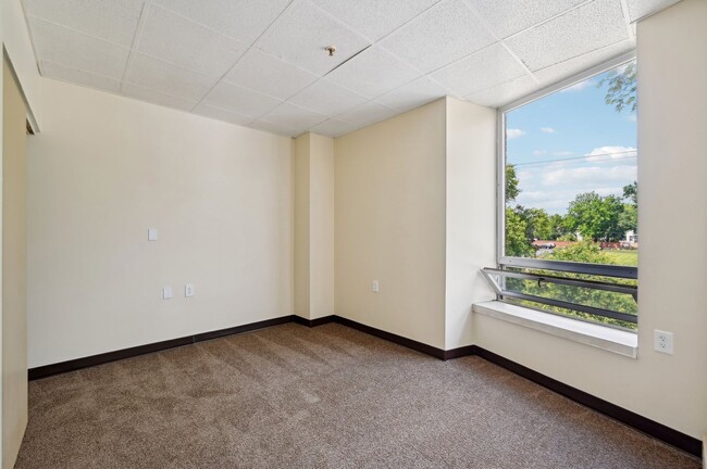 Interior Photo - Franklin Park Apartments